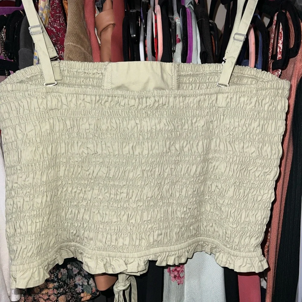 NWT American Eagle Sage Green Lace-Up Crop Top - Picture 3 of 4